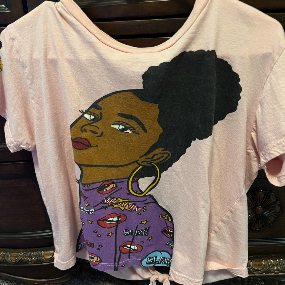 Women’s cropped open back T-shirt medium pink